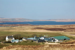 kilchoman-farm-distillery-loch-gorm